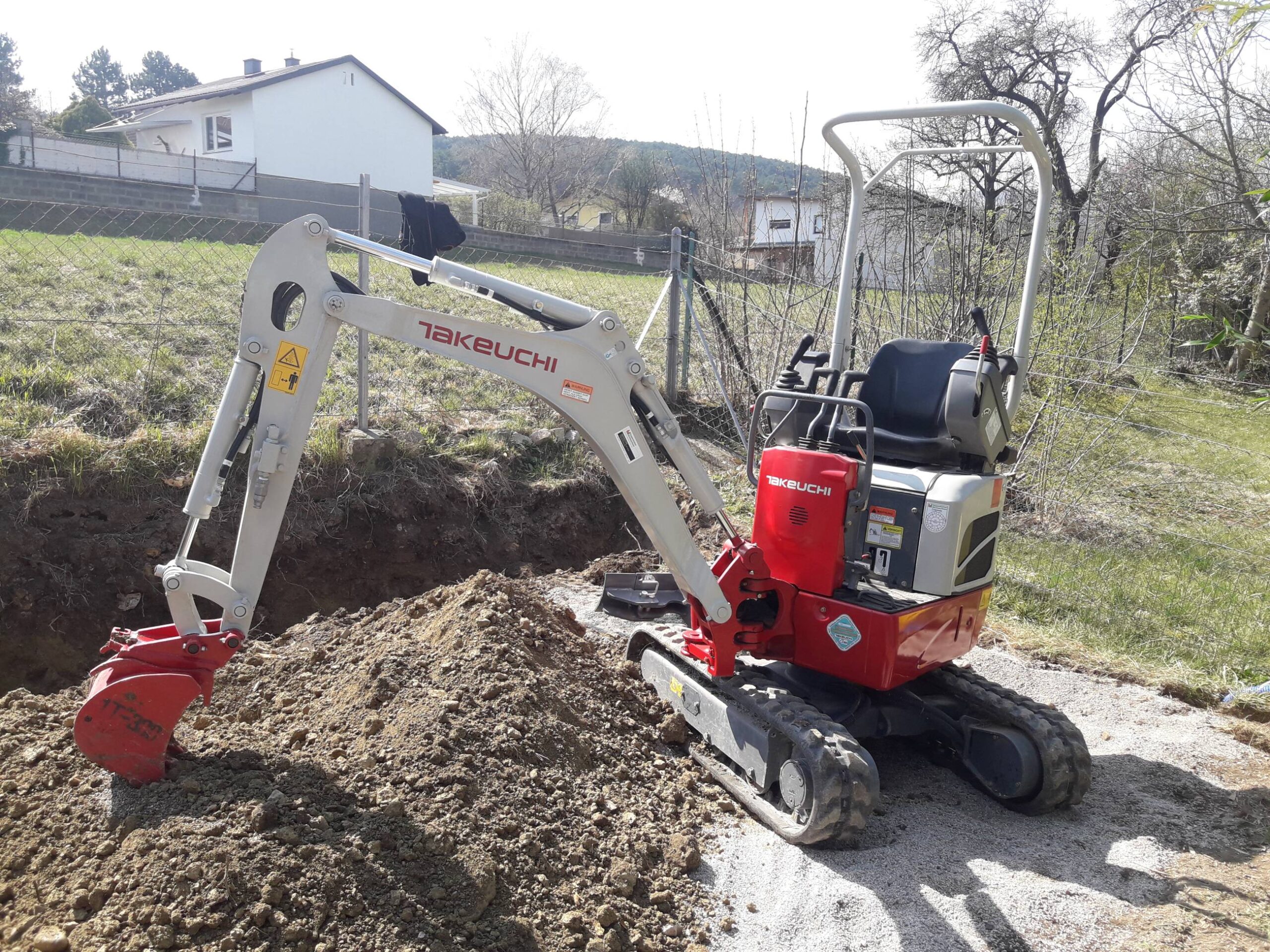 takeuchi_210_2